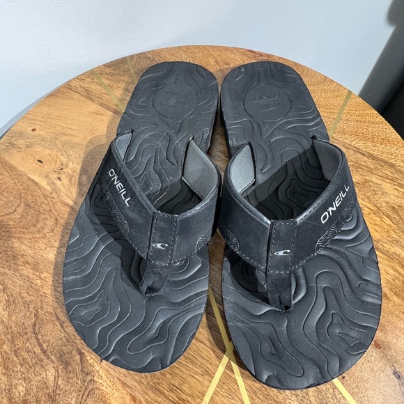 O’Neill flip flops - Picture 1 of 3